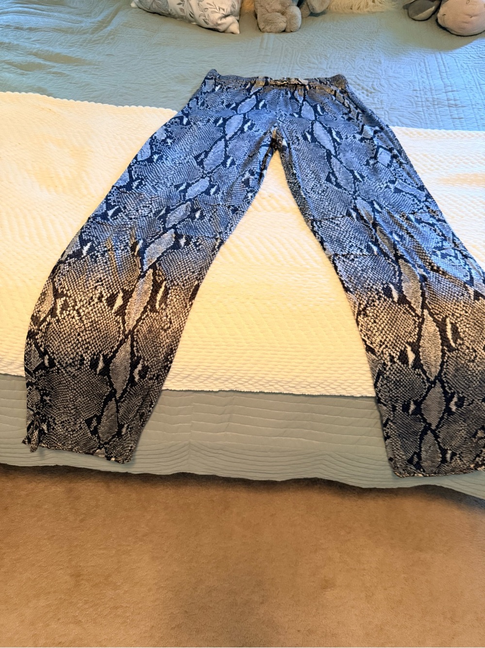 GUCCI Snake Print Women’s Pants - Black/Gray